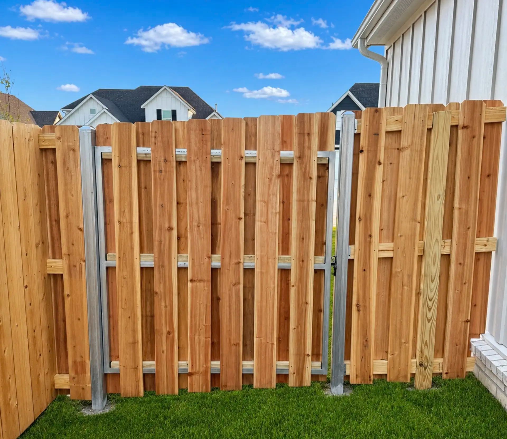 Gate photo