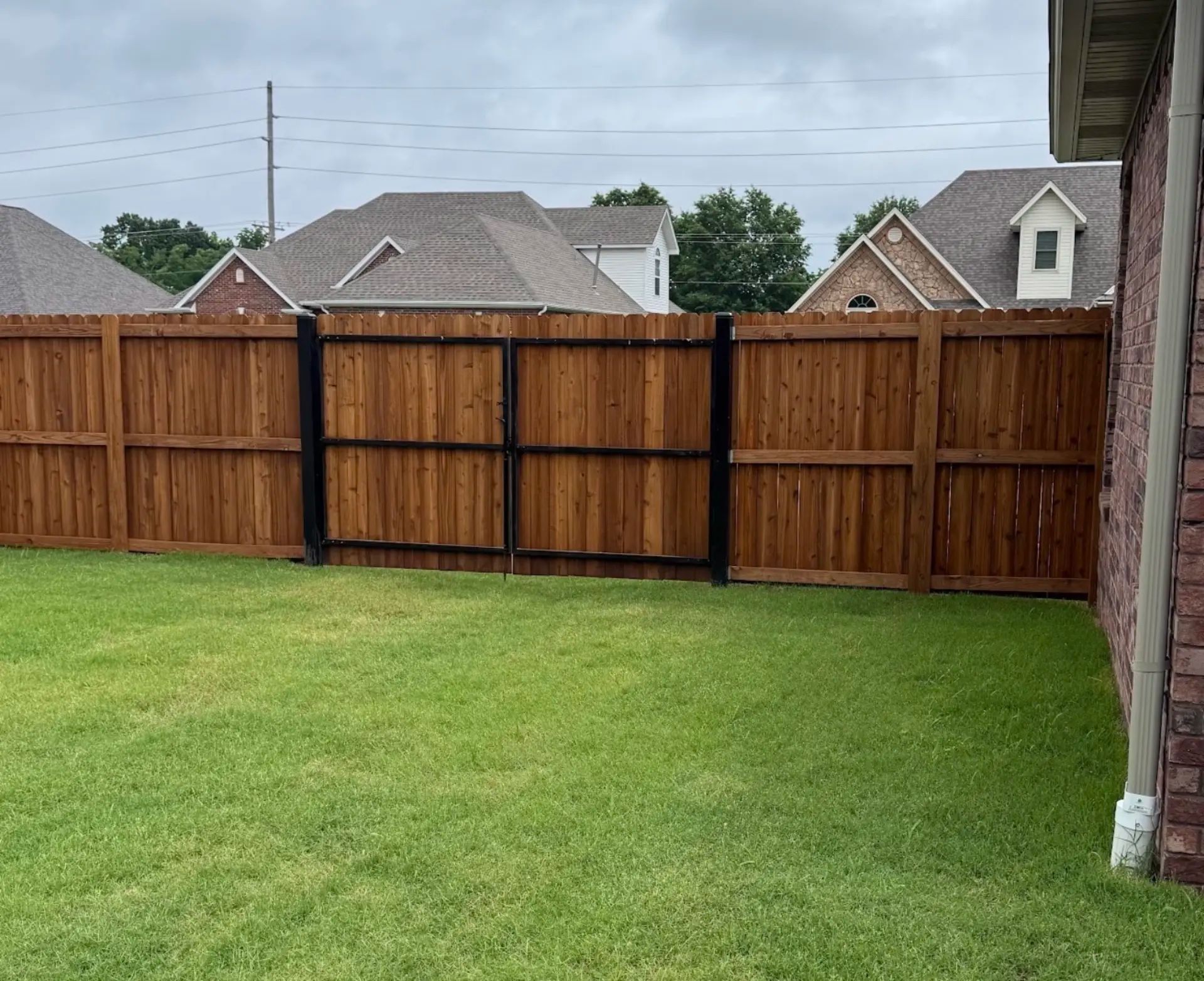 Gate photo